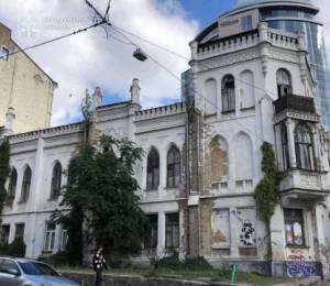 Суд залишив в силі рішення про повернення флігеля усадьби Терещенка