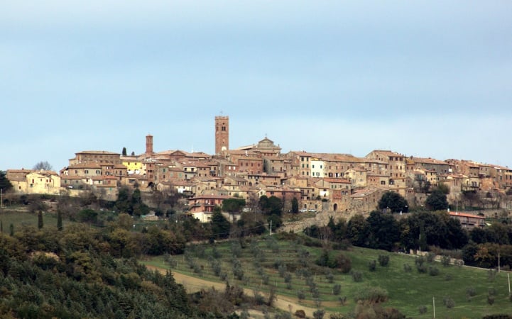 Италия предлагает $30 тысяч за переезд в Радикондоли