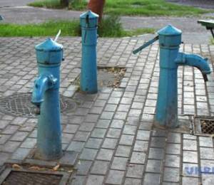 Бювети в Києві: доступ до води під час відключень