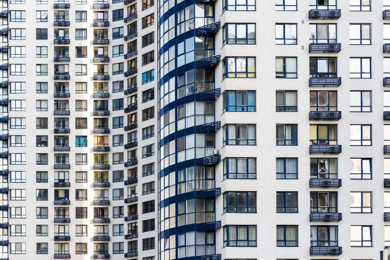 Наличные расчеты при купле-продаже квартиры: как передавать деньги безопасно