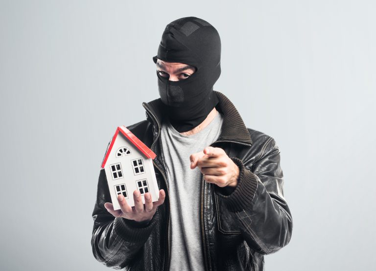 Что делать, если на квартире есть арест: пошаговый алгоритм действий в Украине