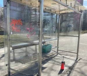 Очистка и ремонт павильонов ожидания в Киеве