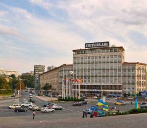 Продление ограничений на проспекте Европейского Союза в Киеве