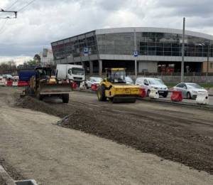 Реконструкція путепровода в Києві завершиться до кінця літа