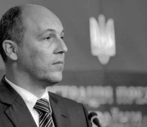 У Київраді присвоїли ім’я Андрія Парубія проїзду