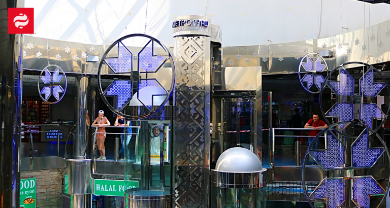 Влада Києва розглядає можливість перетворення ТЦ “Метроград” в парковку