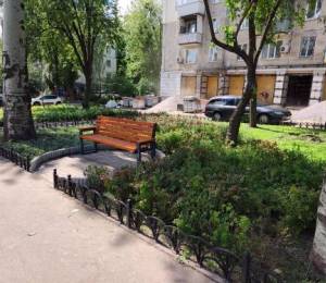 В Киеве обустроили шесть новых карманных скверов