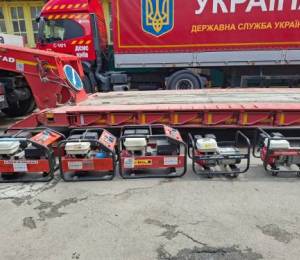 Київ отримав від Барселони генератори та пожежні авто
