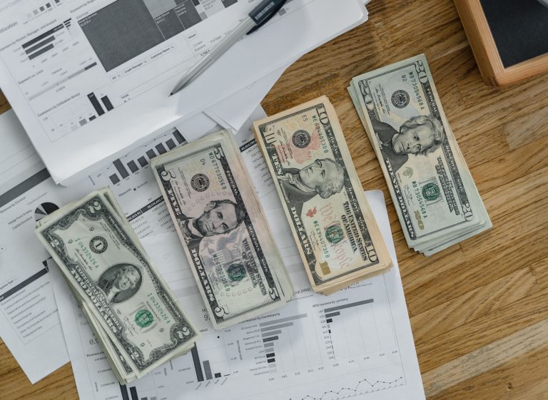 Як безпечно отримати гроші за продану квартиру