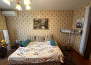 Тростянецька 8б 