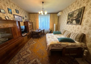 Тростянецька 8б 
