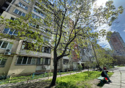 Оболонський проспект 25