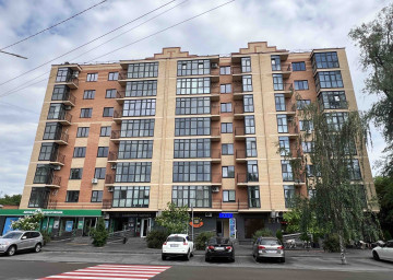 Героев Майдана 15А